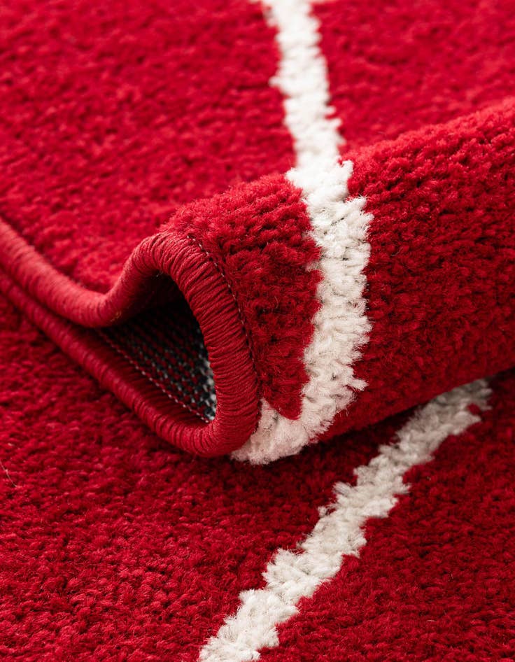 Detail image of 2' x 9' Trellis Frieze Runner Rug