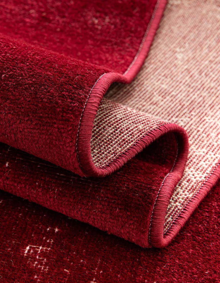 Detail image of 2' x 6' Valencia Runner Rug
