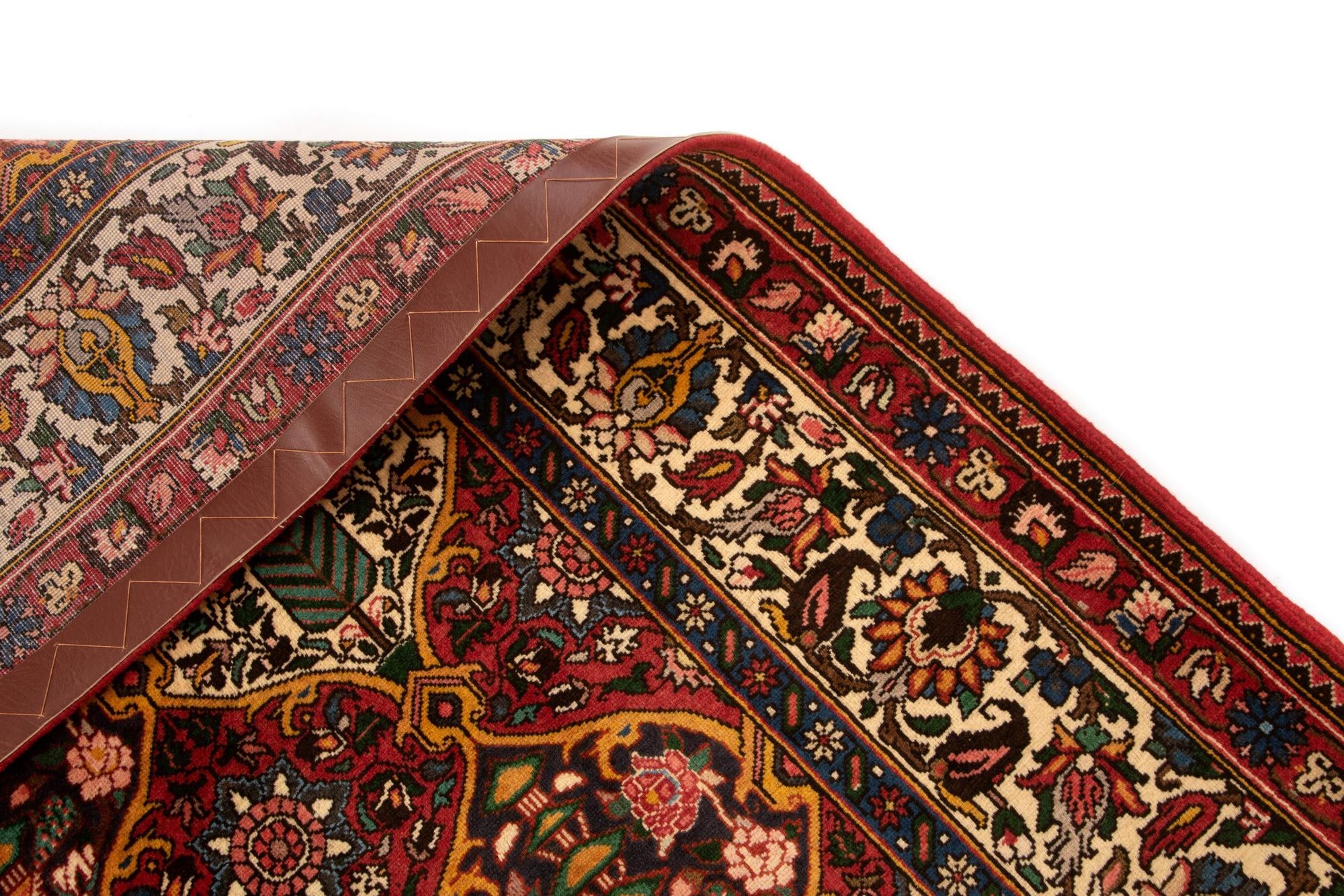 6' 6 x 6' 10 Bachtiar Square Rug
