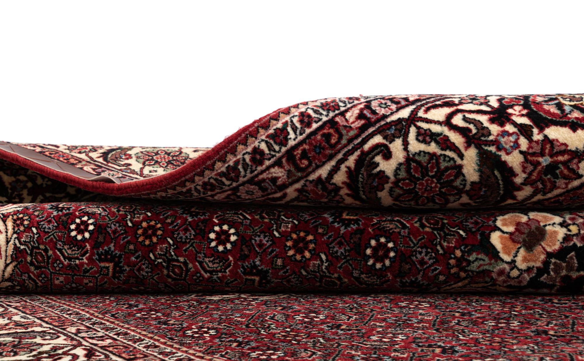 6' 6 x 6' 9 Bidjar Wool Square Rug