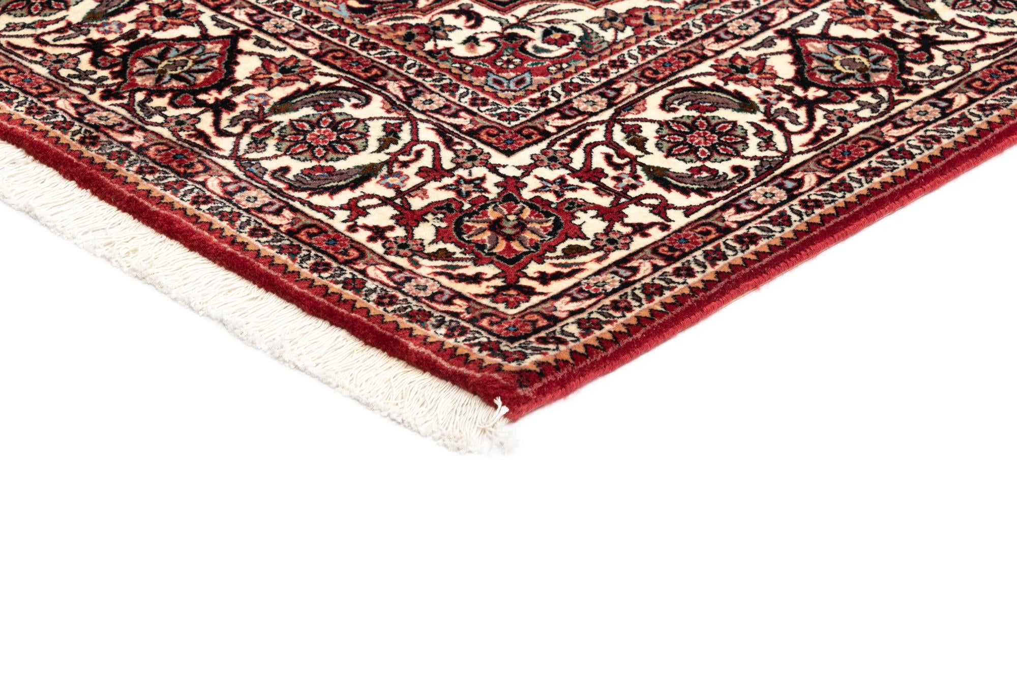 6' 6 x 6' 9 Bidjar Wool Square Rug