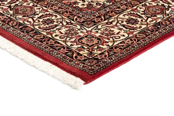 6' 8 x 6' 9 Bidjar Wool Square Rug