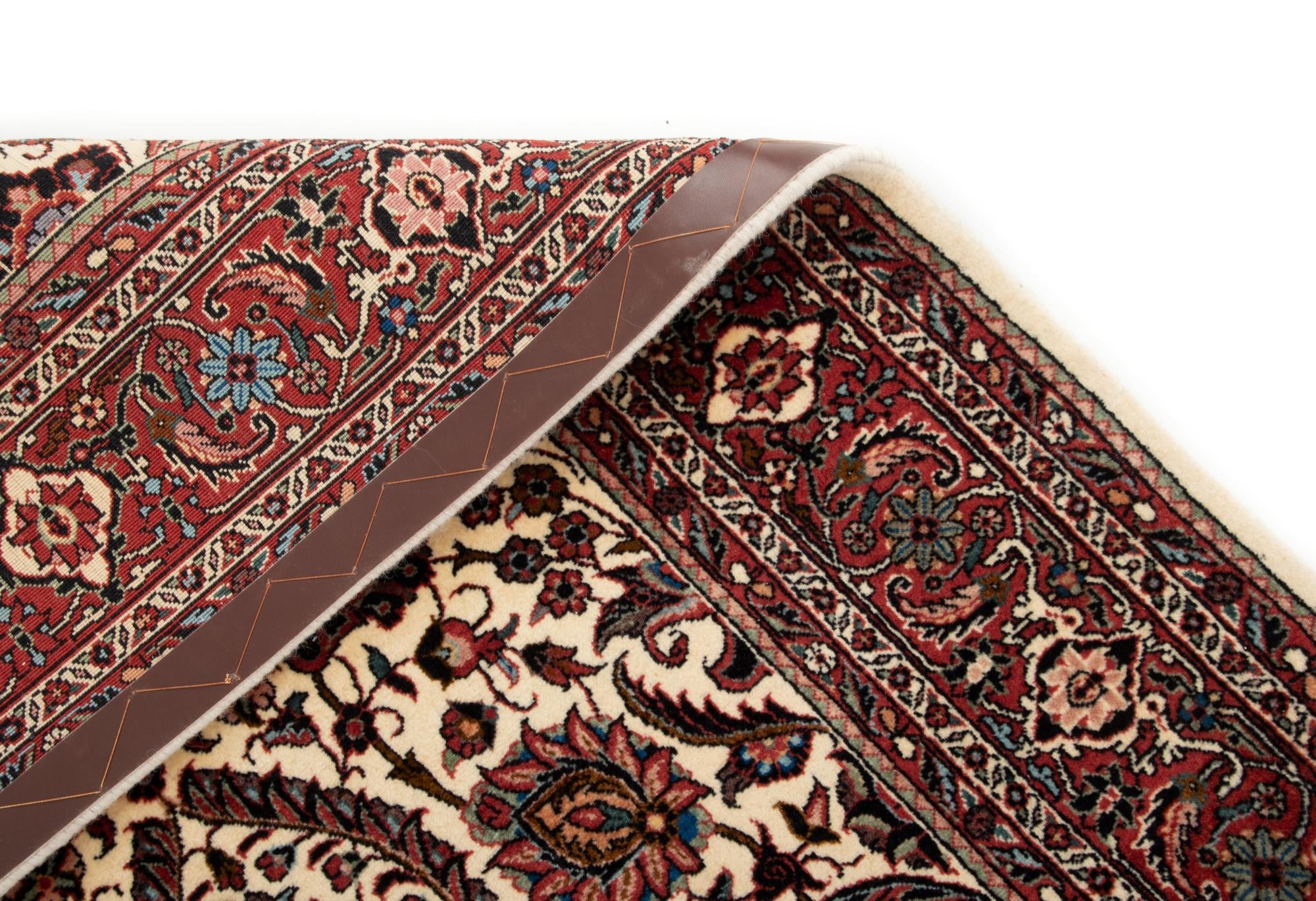 150cm x 165cm Bidjar With Silk Square Rug