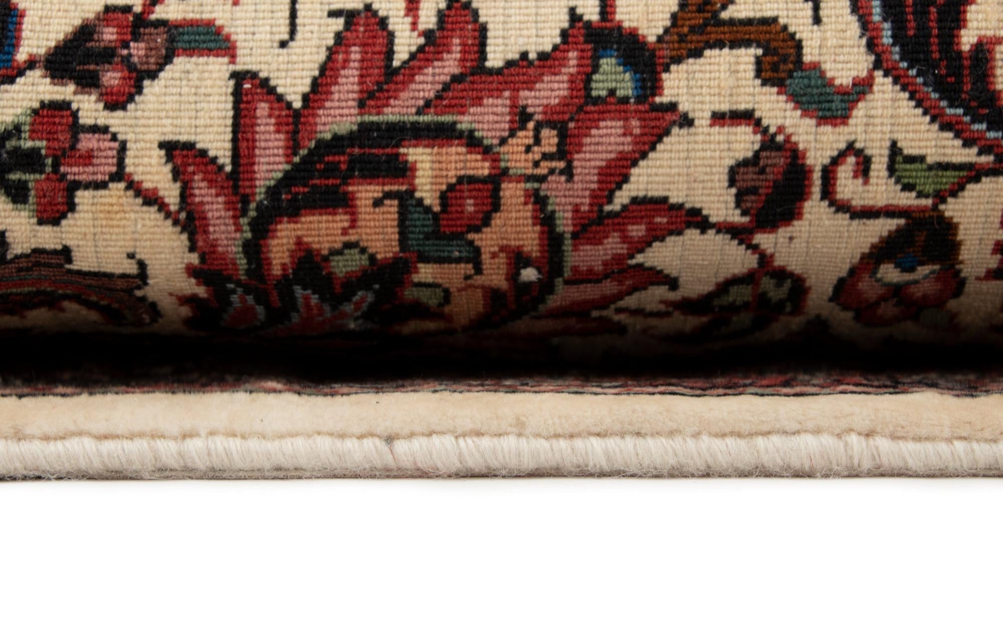 150cm x 165cm Bidjar With Silk Square Rug