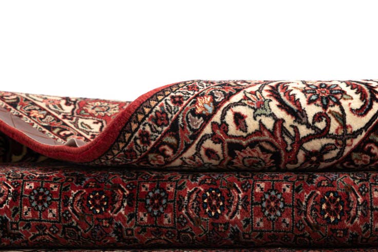 Detail image of 6' 8 x 6' 10 Bidjar With Silk Square Rug