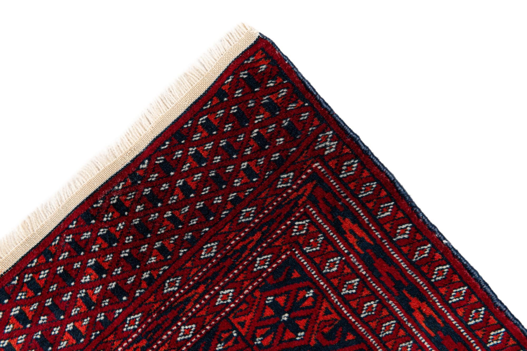 4' x 4' Hand Knotted Bokhara Oriental Wool Square Rug