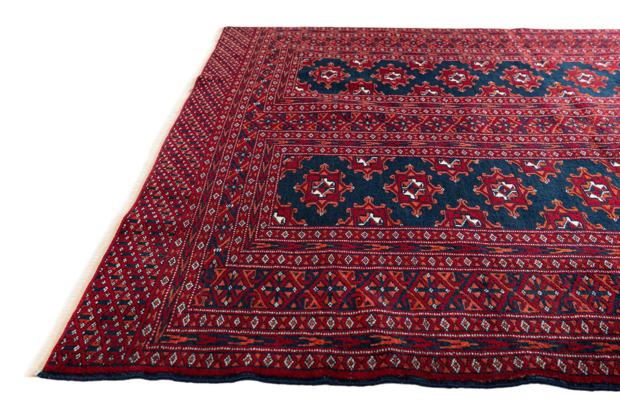 4' x 4' Hand Knotted Bokhara Oriental Wool Square Rug