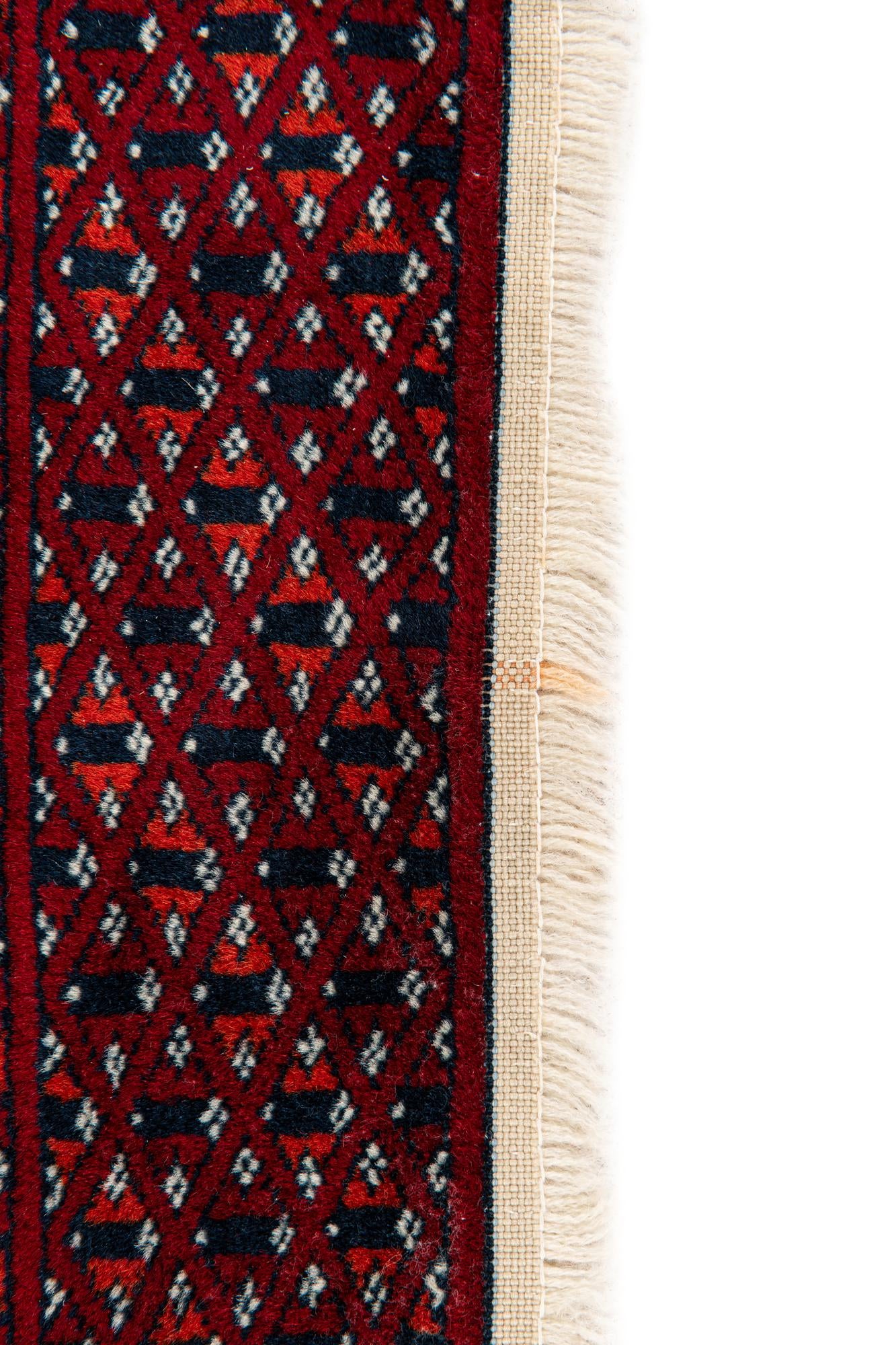 4' x 4' Hand Knotted Bokhara Oriental Wool Square Rug