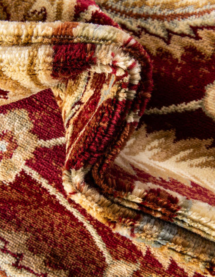 Detail image of 10' x 10' Classic Agra Square Rug