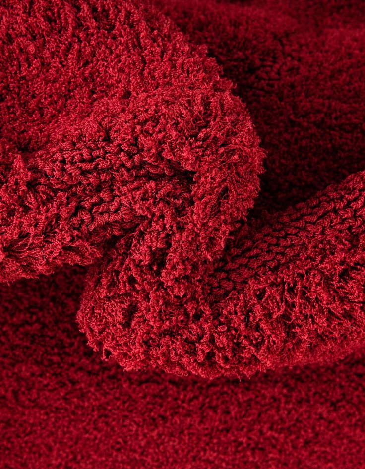 Detail image of 7' 10 x 7' 10 Floral Shag Square Rug