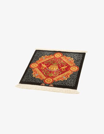1' 6 x 1' 6 Ghom Silk Square Rug