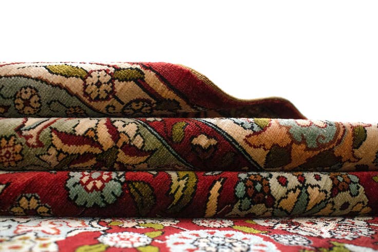 Detail image of 4' x 4' 1 Hereke Silk Square Rug