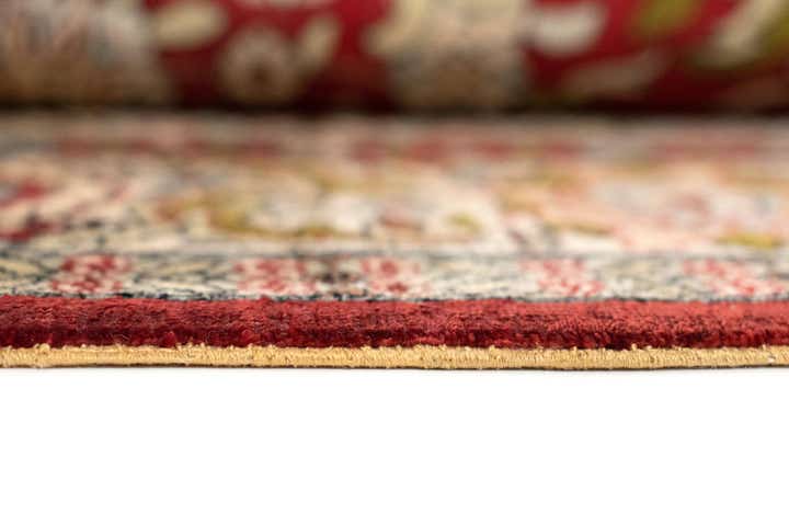4' x 4' 1 Hereke Silk Square Rug