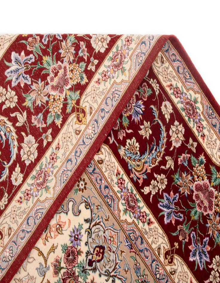 Detail image of 8' 3 x 8' 3 Isfahan Square Rug