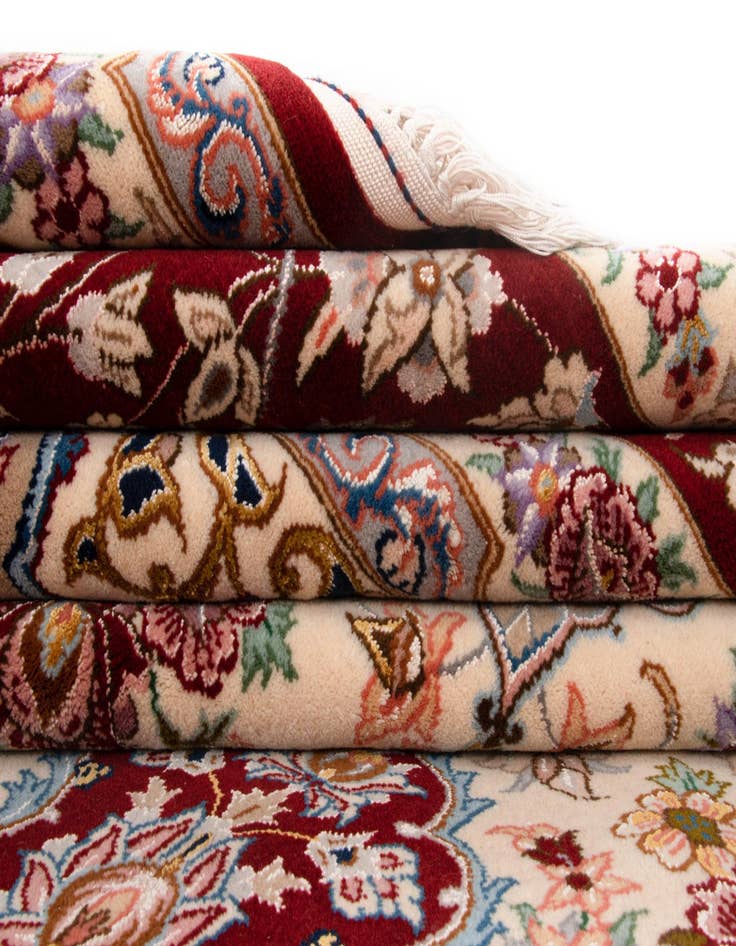 Detail image of 8' 3 x 8' 3 Isfahan Square Rug