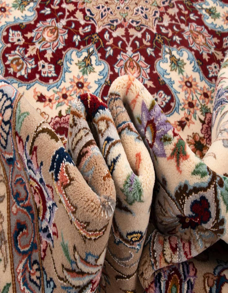 Detail image of 8' 3 x 8' 3 Isfahan Square Rug