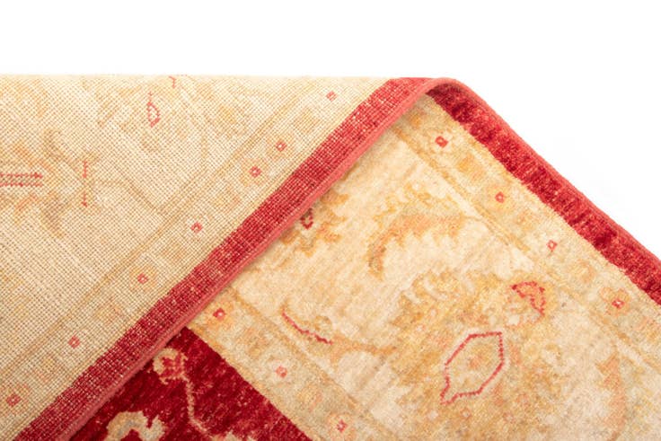 Detail image of 6' 6 x 6' 8 Kaizar Wool Square Rug