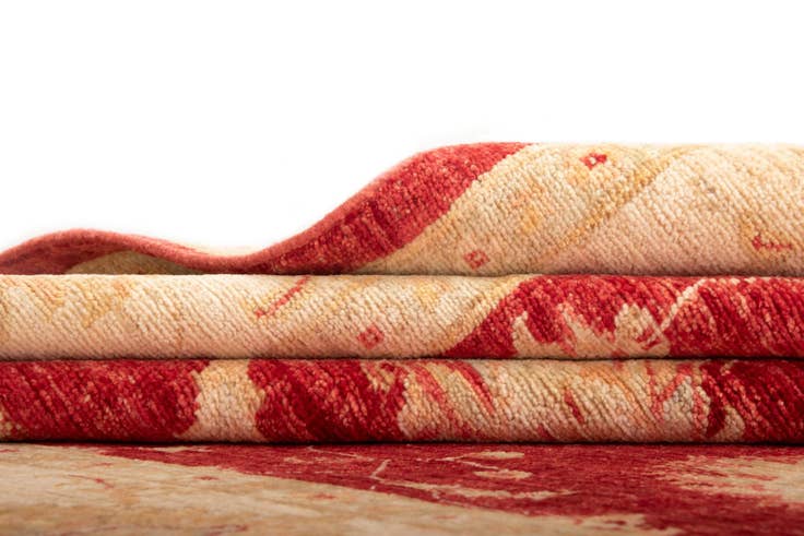 Detail image of 6' 6 x 6' 8 Kaizar Wool Square Rug