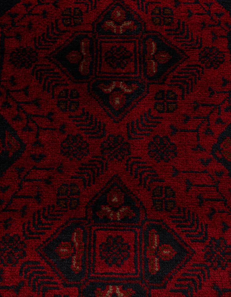 Detail image of 2' 7 x 6' 6  Hand Knotted Khal Mohammadi Wool Square Rug