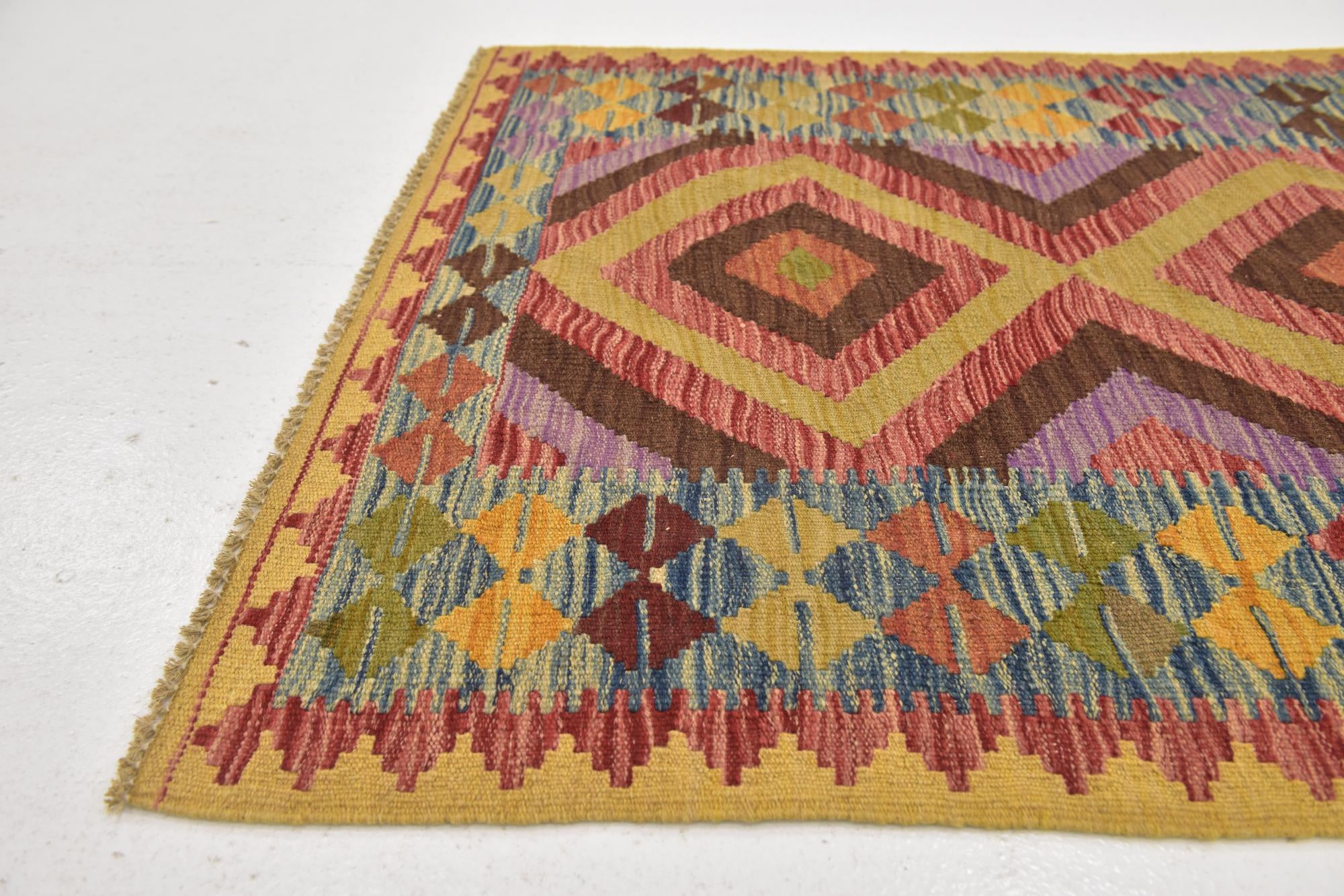 3' 2 x 3' 9 Hand Woven Kilim Maymana Wool Square Rug