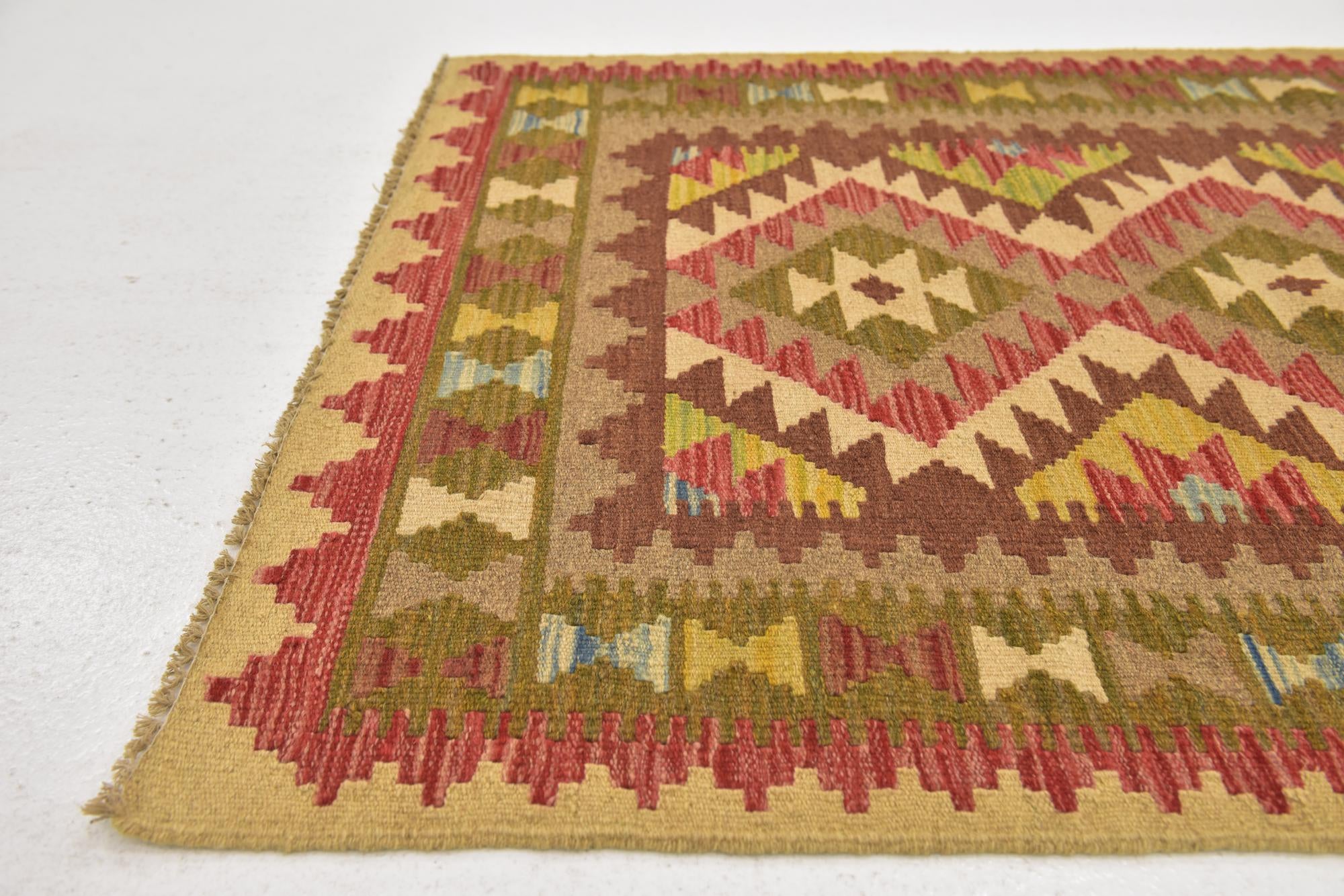 3' 2 x 3' 8 Hand Woven Kilim Maymana Wool Square Rug