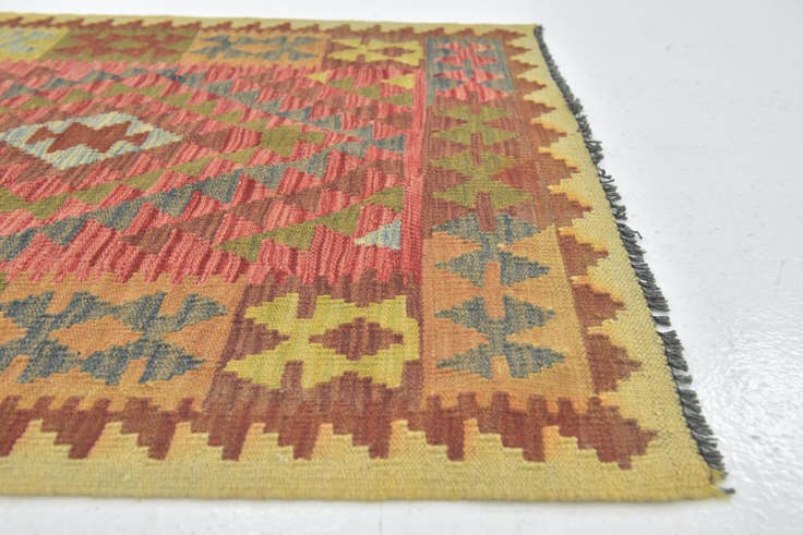Detail image of 3' 2 x 3' 7 Hand Woven Kilim Maymana Wool Square Rug