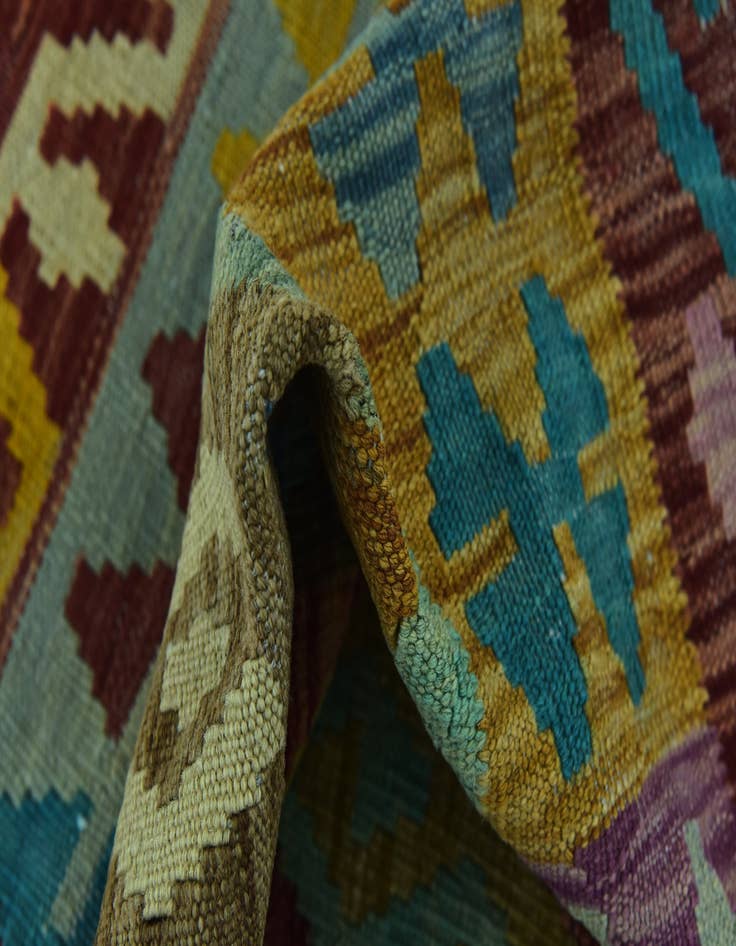 Detail image of 7' x 8' 2 Hand Woven Kilim Maymana Wool Square Rug