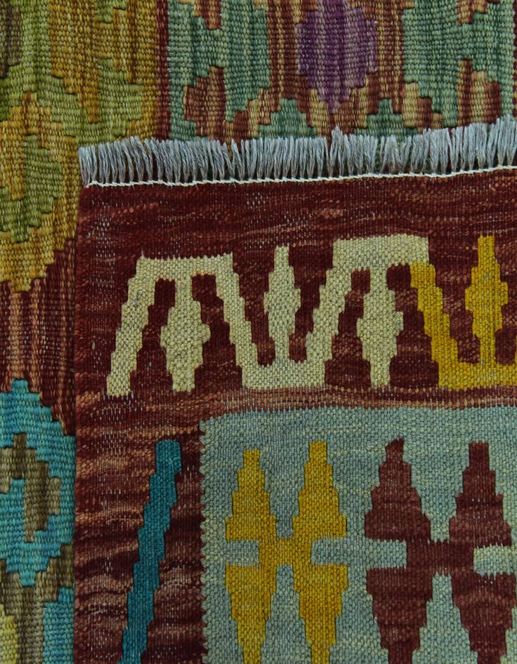 Detail image of 7' x 8' 2 Hand Woven Kilim Maymana Wool Square Rug