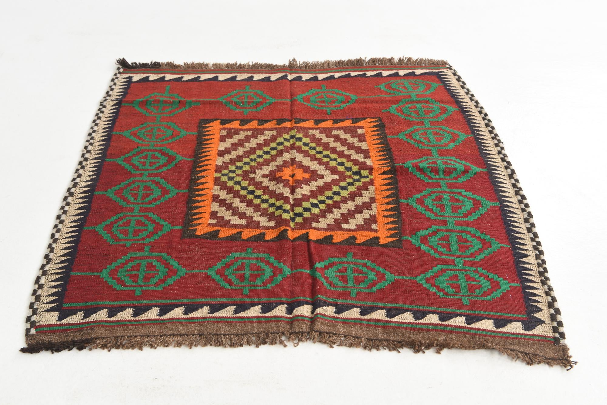 4' 4 x 4' 4 Hand Woven Kilim Maymana Wool Square Rug