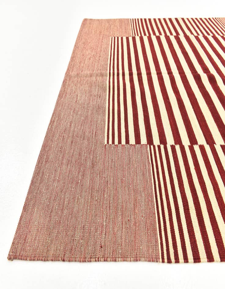 Detail image of 6' x 7' 5 Hand Woven Kilim Modern Wool Square Rug