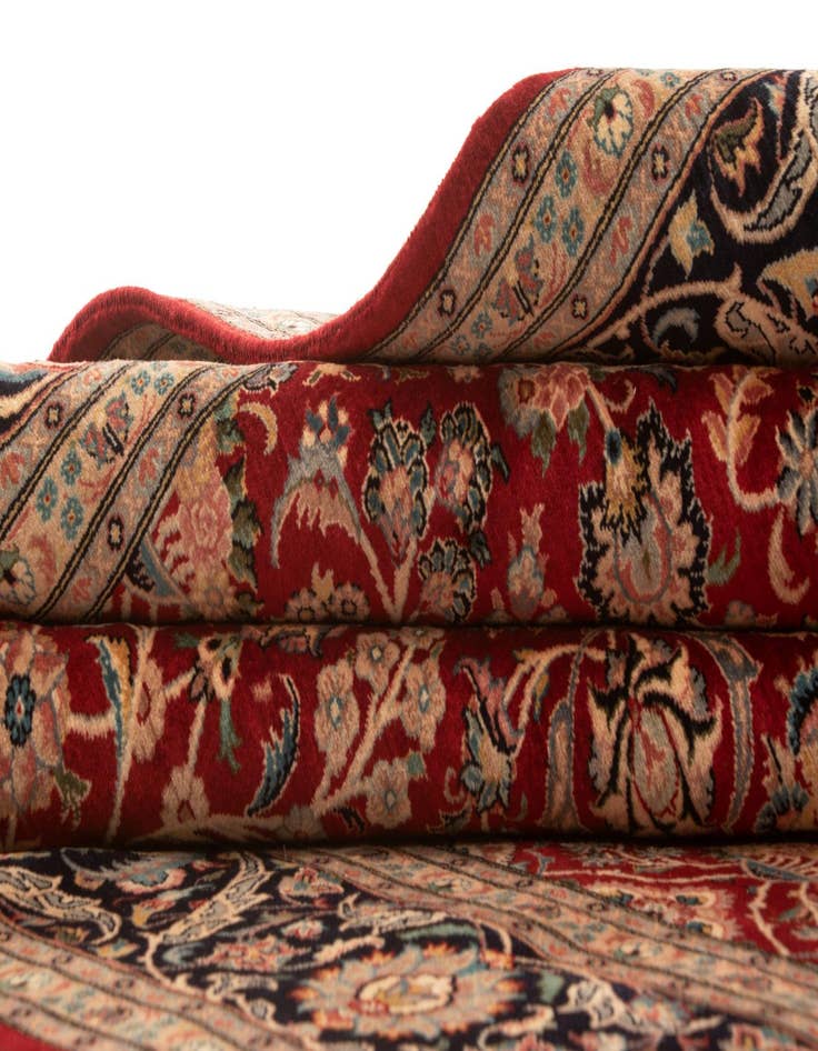 Detail image of 8' 1 x 8' 1 Lahour Square Rug