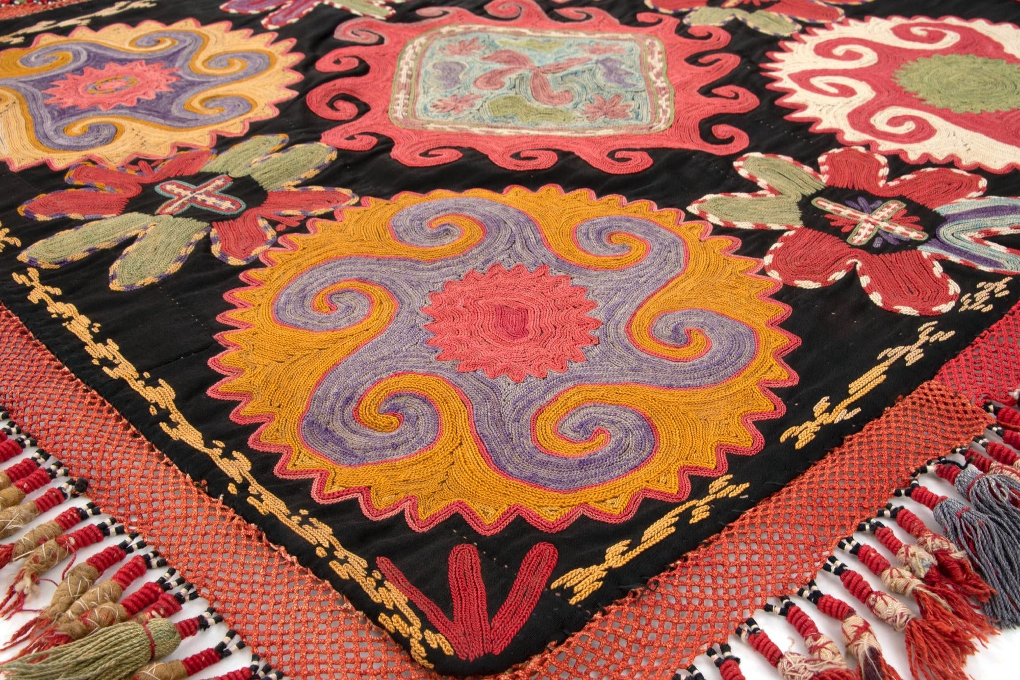 2' x 2' Lakai Square Rug
