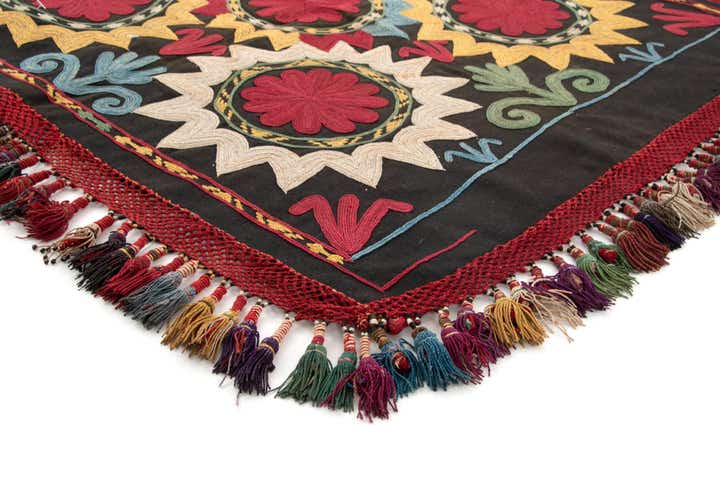 1' 10 x 1' 11 Lakai Square Rug