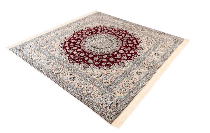 6' 4 x 6' 10 Nain Square Rug