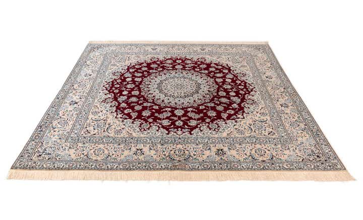 6' 4 x 6' 10 Nain Square Rug