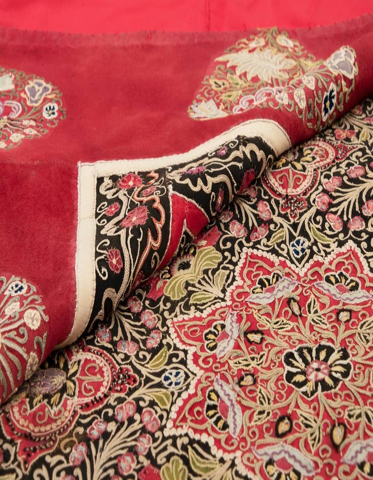 Detail image of 6' 2 x 6' 3 Suzani Square Rug