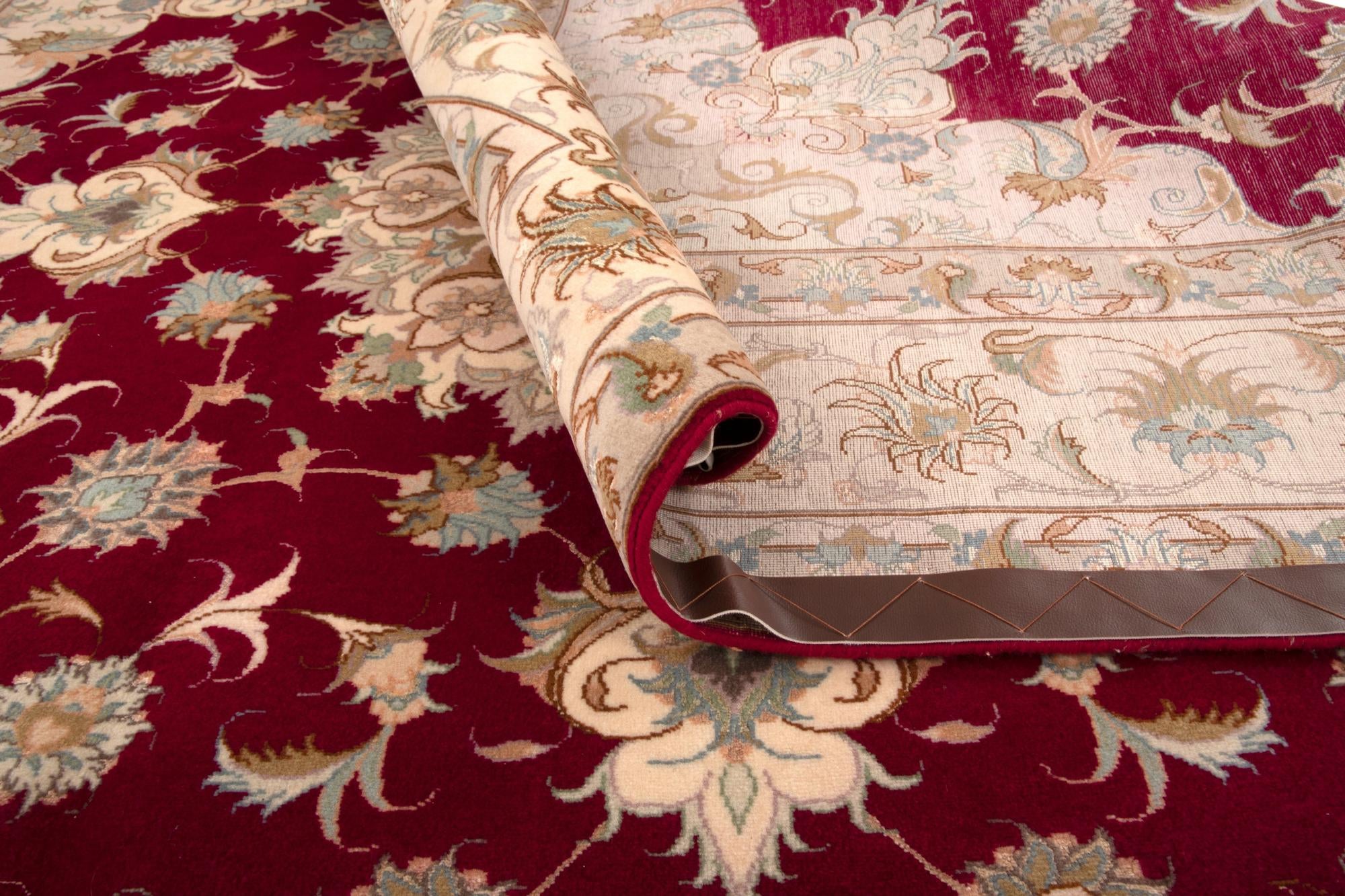 6' 8 x 6' 11 Tabriz Square Rug