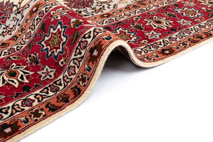 6' 6 x 6' 8 Tabriz Square Rug