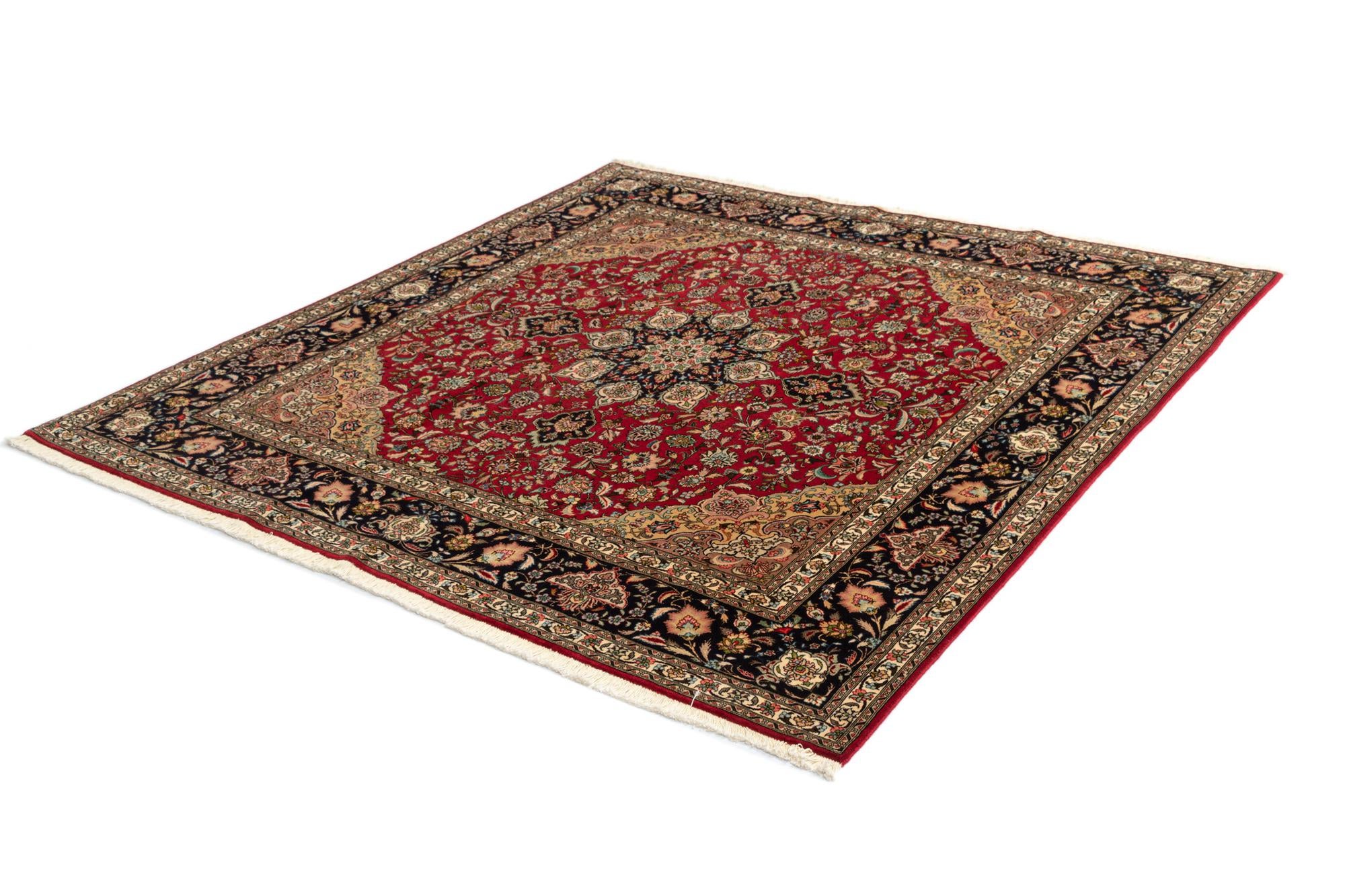 6' 7 x 6' 7 Tabriz Square Rug