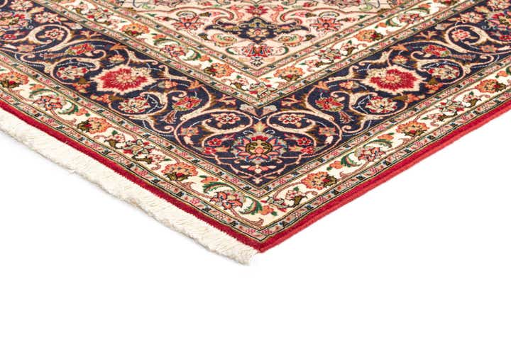 6' 8 x 6' 9 Tabriz Square Rug
