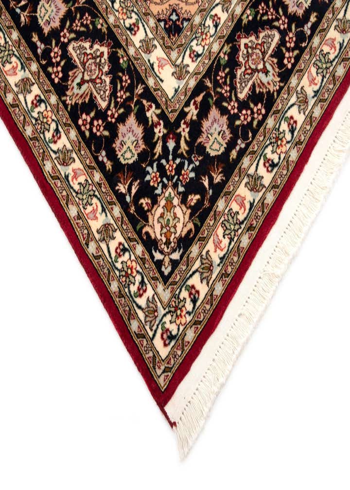 6' 7 x 6' 7 Tabriz Square Rug