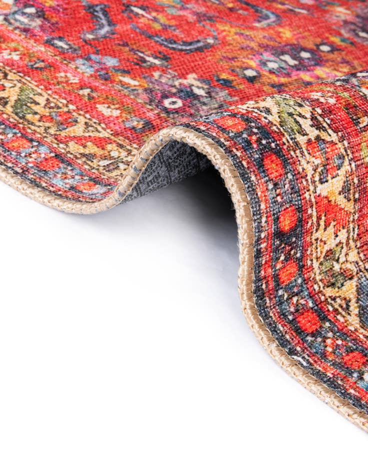 Detail image of 7' 6 x 7' 6 Washable Timeless Square Rug