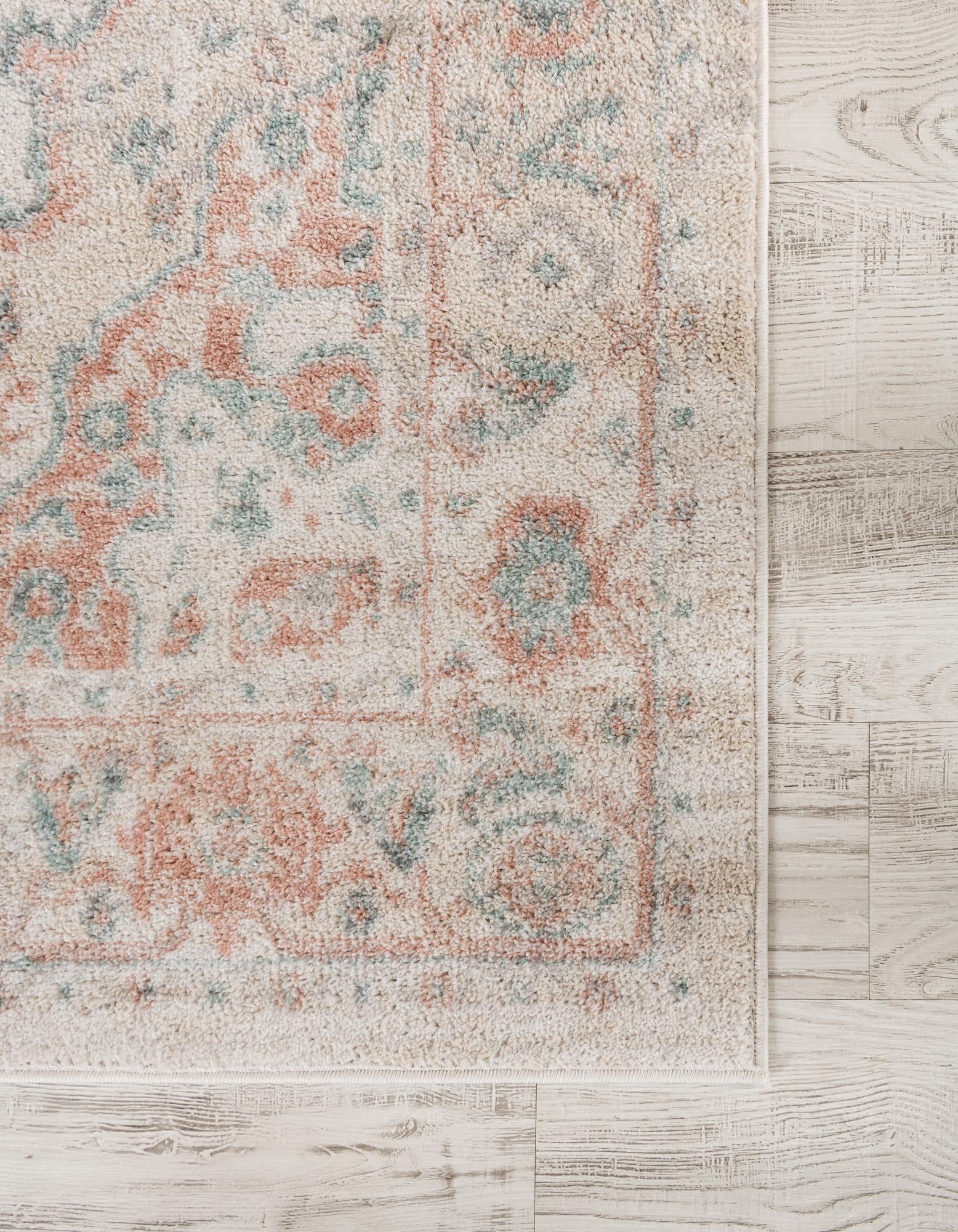 5' x 5' Madeline Vintage Square Rug