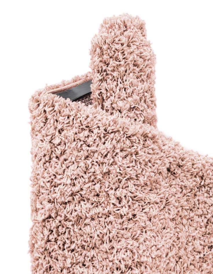 Detail image of 4' x 6' Everyday Shag Rug