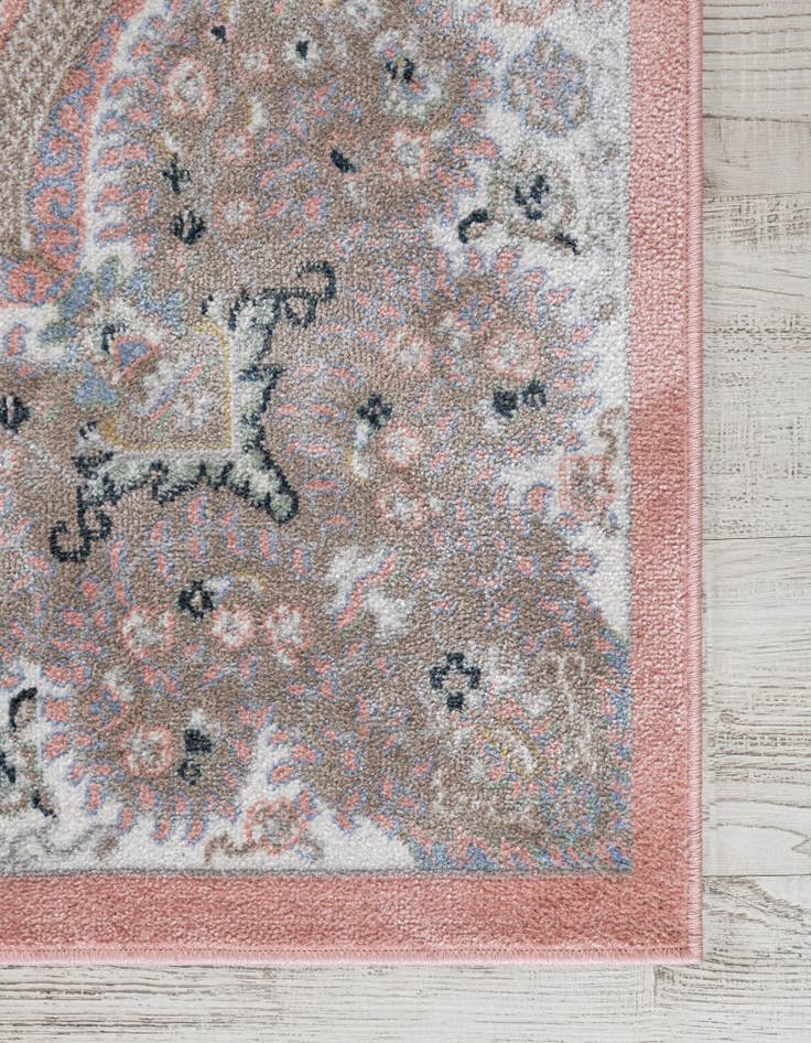 Detail image of 6' x 9' Kamala Washable Rug