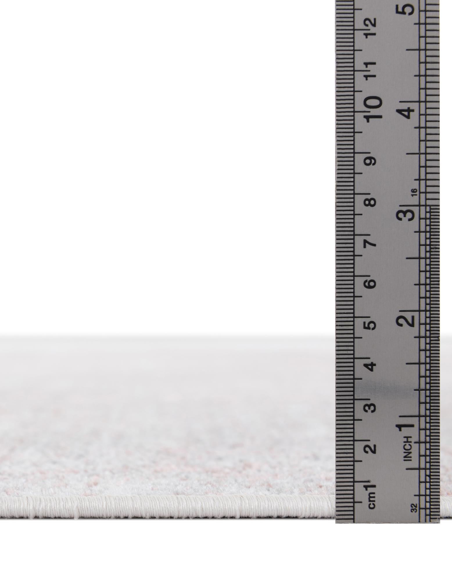 5' 3 x 5' 3 Kamala Washable Round Rug