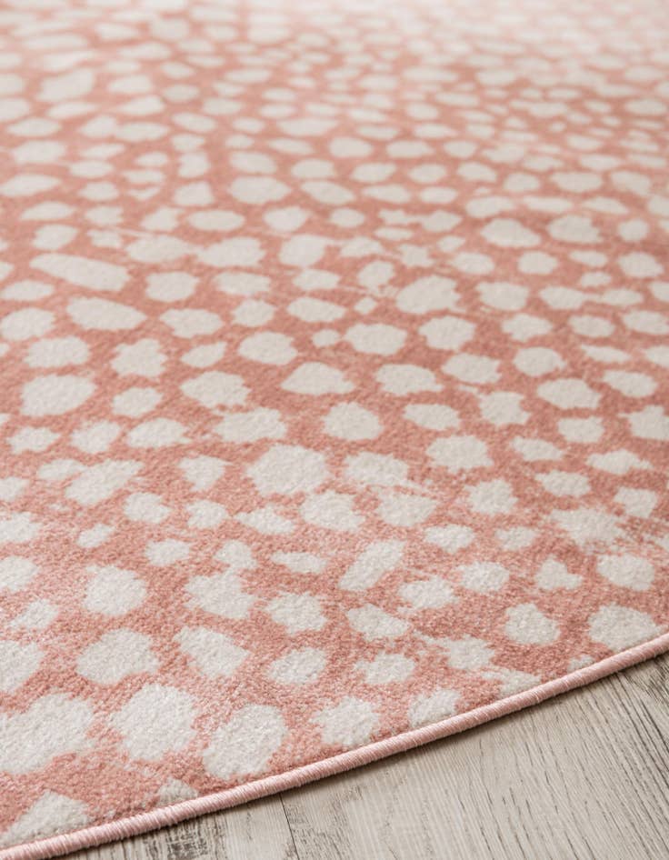 Detail image of 7' 10 x 7' 10 Kamala Washable Round Rug
