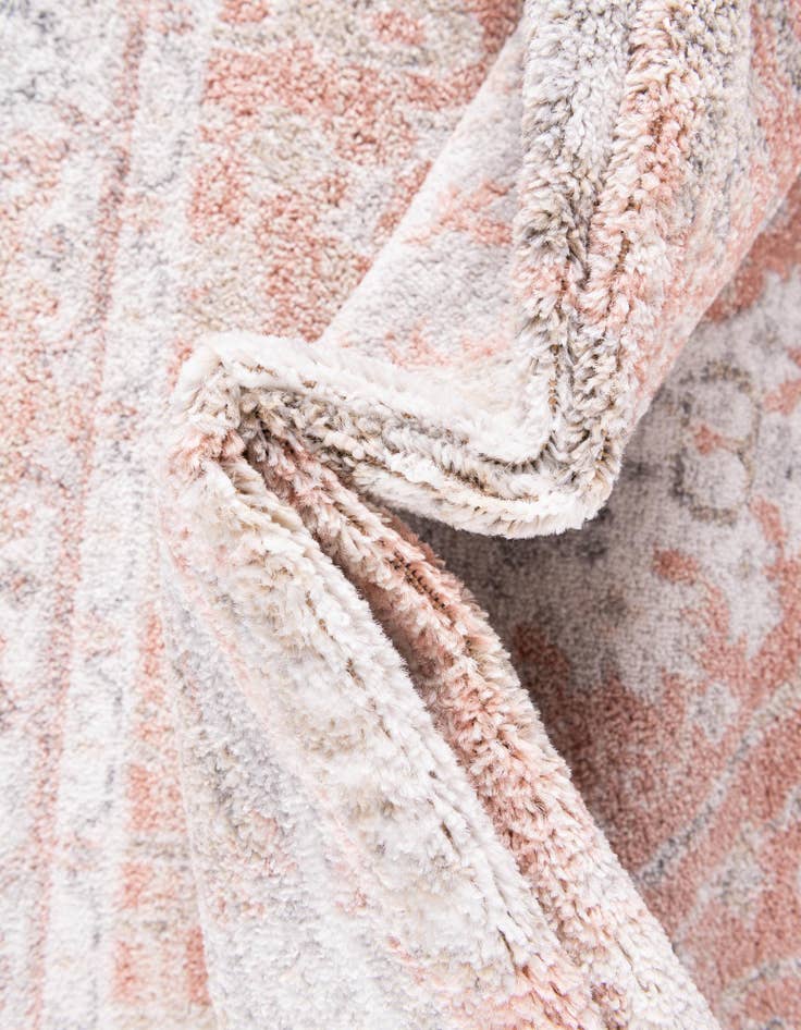 Detail image of 5' 3 x 5' 3 Madeline Vintage Round Rug