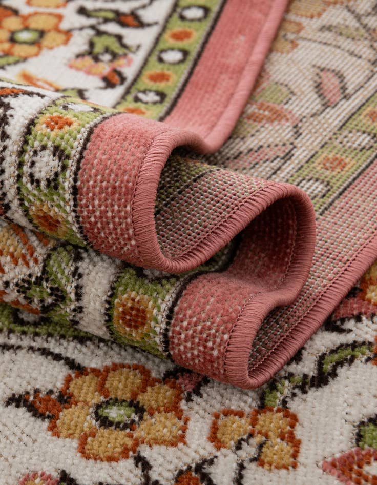 Detail image of 9' x 12' Lucerne Rug