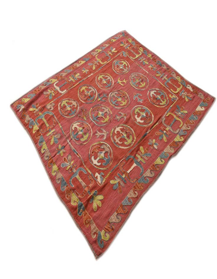 Detail image of 5' 7 x 6' 6  Hand Woven Kilim Suzani Wool Rug